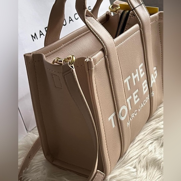 Marc Jacobs The Leather Mini Tote Bag - Picture 2 of 14